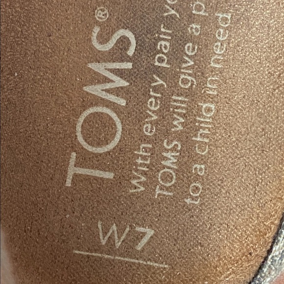 TOMS Taupe Suede Desert Wedge Booties, Size 7 - Picture 16 of 16